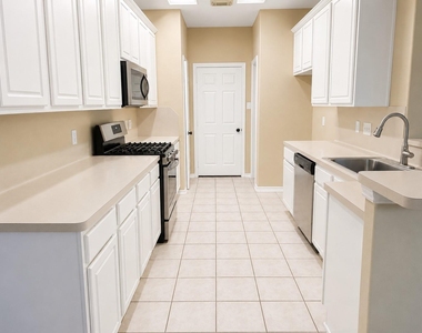 134 N Camellia Grove Circle - Photo Thumbnail 6