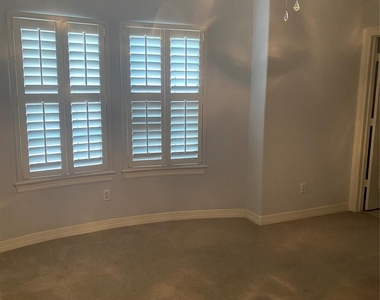 1421 Bremond Street - Photo Thumbnail 29