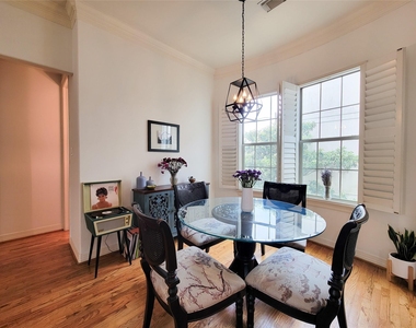 1421 Bremond Street - Photo Thumbnail 11