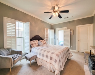 1421 Bremond Street - Photo Thumbnail 18