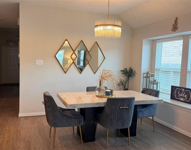 25112 Slow Pines Drive - Photo Thumbnail 3