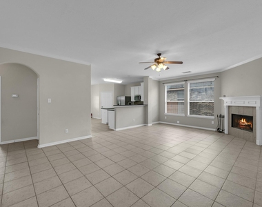 1922 Vale Haven Drive - Photo Thumbnail 4