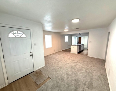 8517 Rubin Street - Photo Thumbnail 4