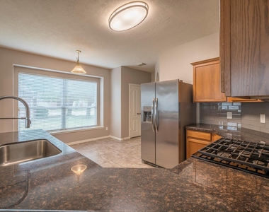 21902 Silverfield Park Lane - Photo Thumbnail 5