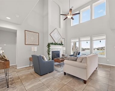 3723 Lake Varano Circle - Photo Thumbnail 9