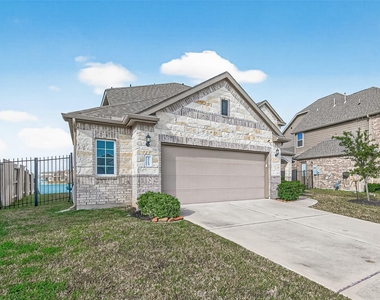 3723 Lake Varano Circle - Photo Thumbnail 4