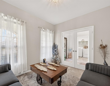3723 Lake Varano Circle - Photo Thumbnail 17
