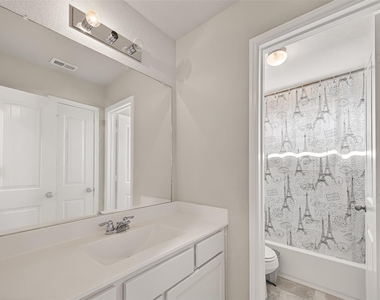 3723 Lake Varano Circle - Photo Thumbnail 28