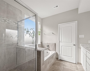 3723 Lake Varano Circle - Photo Thumbnail 22