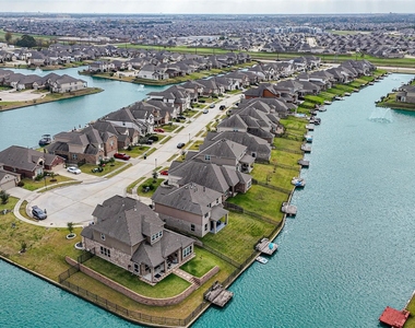3723 Lake Varano Circle - Photo Thumbnail 47