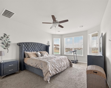 3723 Lake Varano Circle - Photo Thumbnail 18