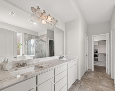 3723 Lake Varano Circle - Photo Thumbnail 20