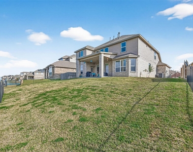 3723 Lake Varano Circle - Photo Thumbnail 37