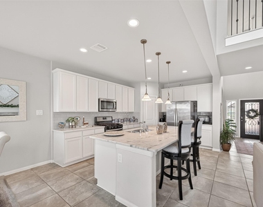 3723 Lake Varano Circle - Photo Thumbnail 12