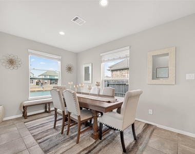 3723 Lake Varano Circle - Photo Thumbnail 10