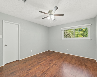 1363 Westgreen Boulevard - Photo Thumbnail 13