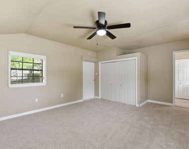 1109 E Walker Street - Photo Thumbnail 26