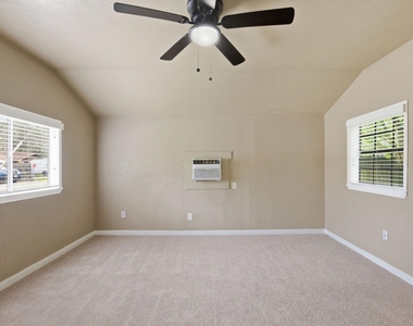 1109 E Walker Street - Photo Thumbnail 25
