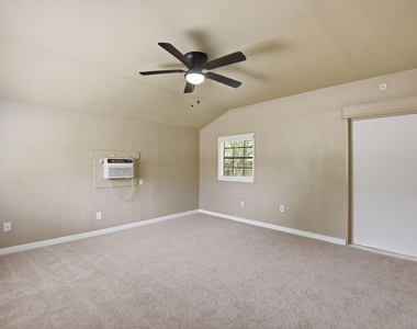 1109 E Walker Street - Photo Thumbnail 24