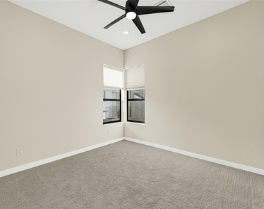 2317 Eagle Street - Photo Thumbnail 29