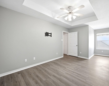 1612 Culture Lane - Photo Thumbnail 36