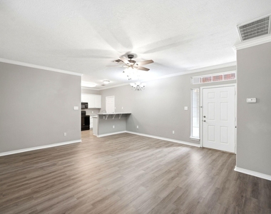 1612 Culture Lane - Photo Thumbnail 6
