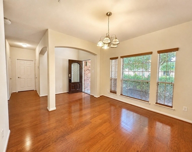 25203 Bright Hollow Lane - Photo Thumbnail 3
