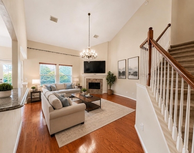 25203 Bright Hollow Lane - Photo Thumbnail 8