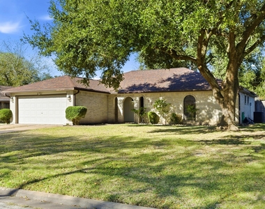 3721 Avenue R - Photo Thumbnail 3