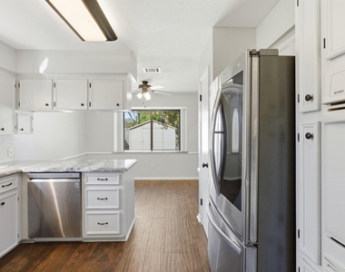 3721 Avenue R - Photo Thumbnail 18