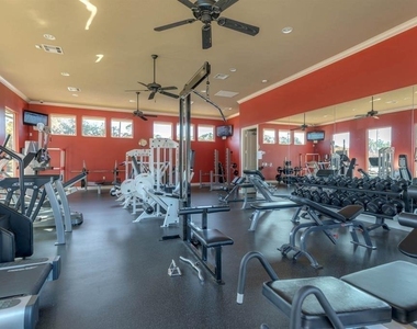 8218 Oak Moss Drive - Photo Thumbnail 24