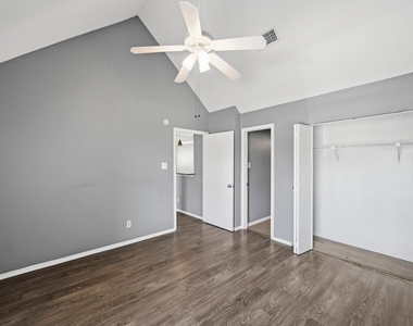14550 Fonmeadow Drive - Photo Thumbnail 5