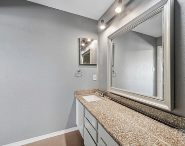 14550 Fonmeadow Drive - Photo Thumbnail 8