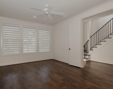 2503 Lake Front Circle - Photo Thumbnail 3