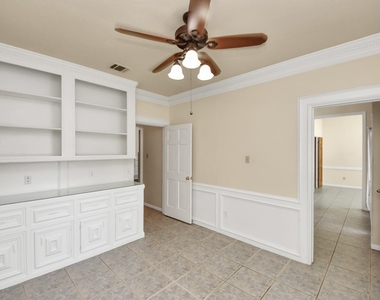 10503 Great Plains Lane - Photo Thumbnail 6