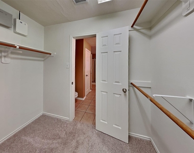 6220 Stoney Creek Drive - Photo Thumbnail 18
