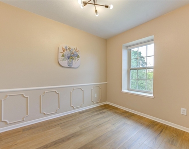 351 N Post Oak Lane - Photo Thumbnail 7