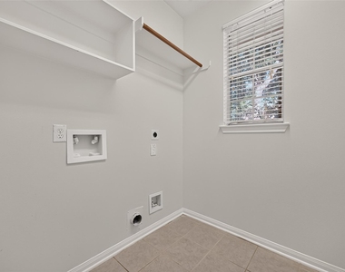 10802 Warner Hollow Court - Photo Thumbnail 30