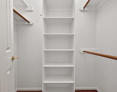 10802 Warner Hollow Court - Photo Thumbnail 20