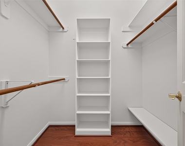 10802 Warner Hollow Court - Photo Thumbnail 19