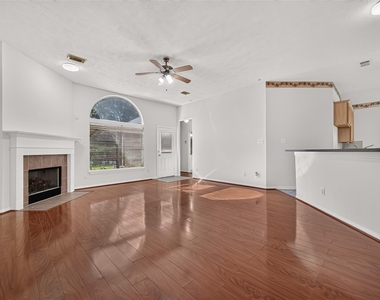 10802 Warner Hollow Court - Photo Thumbnail 9