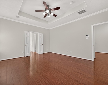 10802 Warner Hollow Court - Photo Thumbnail 17