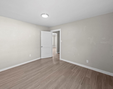 8 Jennische St - Photo Thumbnail 20