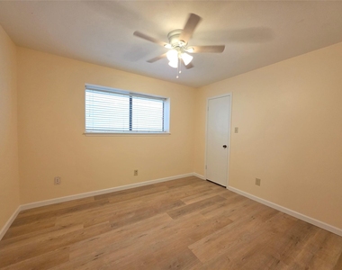 618 S Frazier Street - Photo Thumbnail 5