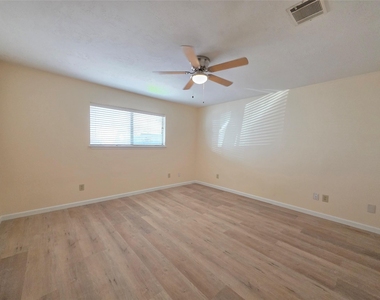 618 S Frazier Street - Photo Thumbnail 6