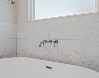 814 Thornton Road - Photo Thumbnail 11