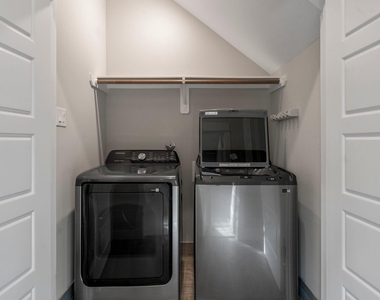 814 Thornton Road - Photo Thumbnail 13