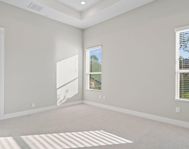 814 Thornton Road - Photo Thumbnail 8