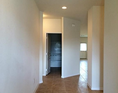 1103 Messina Lane - Photo Thumbnail 1