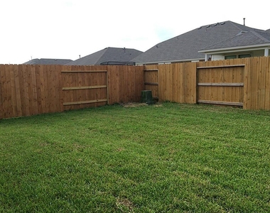 1103 Messina Lane - Photo Thumbnail 24